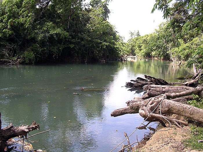 BZ0304AB019_big_falls_punta_gorda.jpg [&copy; Last Frontiers Ltd]