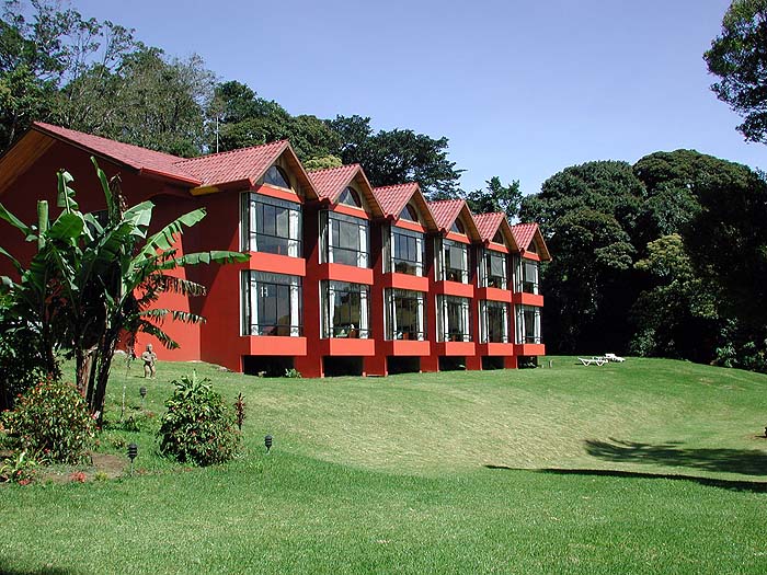 CR1002RH056_fondavela.jpg [&copy; Last Frontiers Ltd]