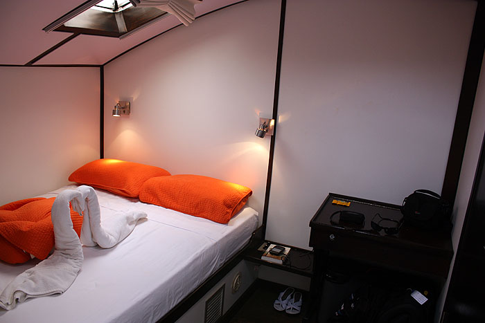 GP12AT11_nemo-cabins-1-2.jpg [&copy; Last Frontiers Ltd]