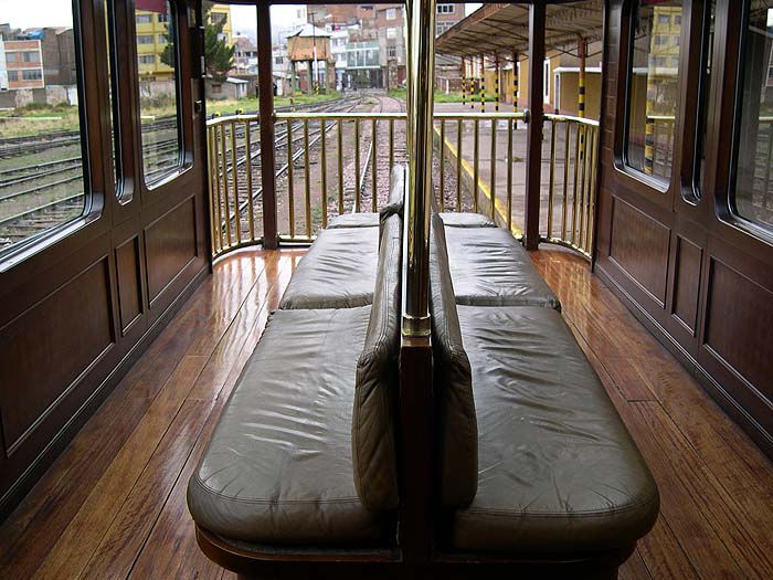 PE1105SM248_train_puno_cusco.jpg [&copy; Last Frontiers Ltd]