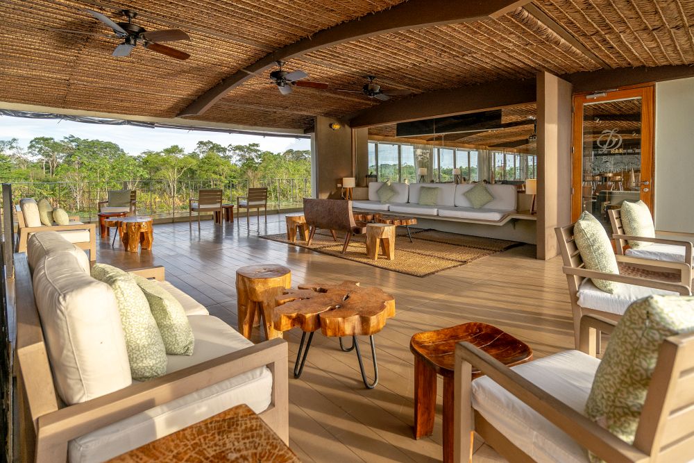 PE1801DE016_delfin-3-terrace.jpg [&copy; Last Frontiers Ltd]